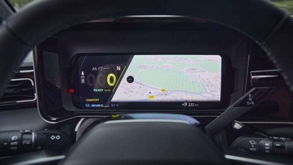 Renault 5 E-Tech eléctrico: el regreso del icónico vehículo urbano