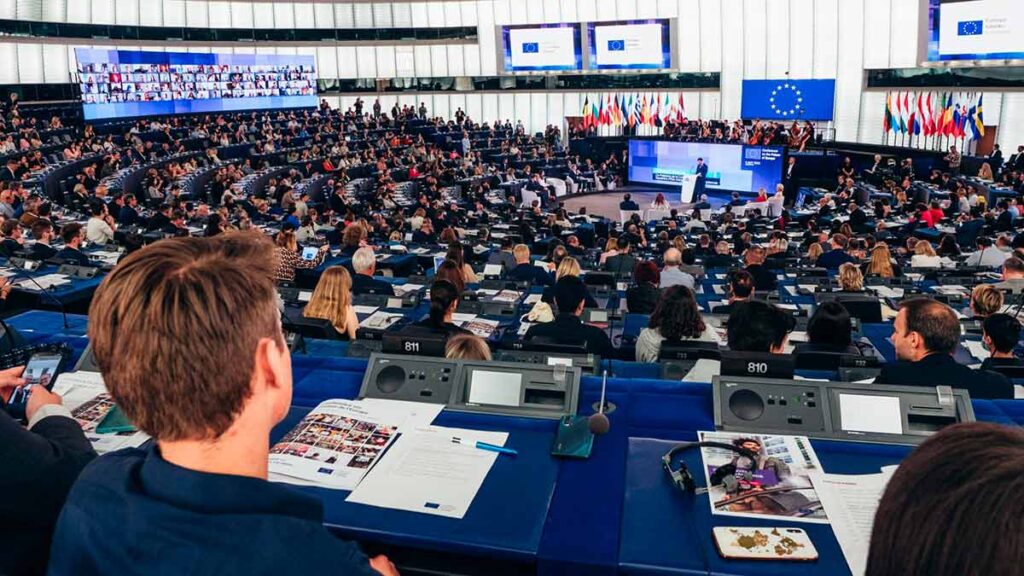 Europa accede a negociar con EEUU los aranceles a los coches, pero advierte que responderá con firmeza si hay medidas unilaterales