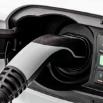 Europa replantea la prohibicion de coches gasolina en 2035 el giro hacia los hibridos enchufables 00007
