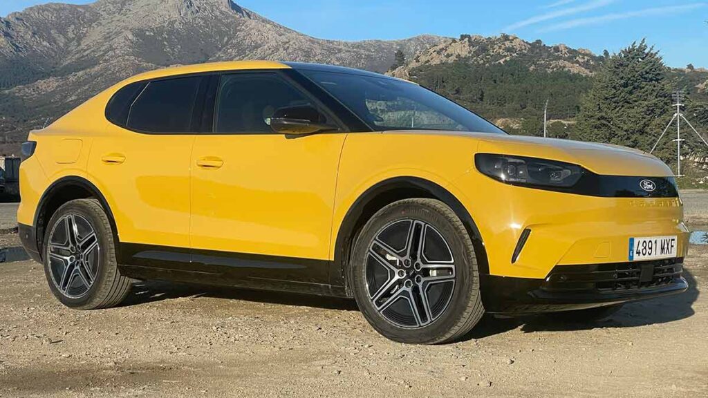Primeras impresiones del nuevo Ford Capri: el icónico Mustang europeo se reencarna en un sorprendente SUV eléctrico