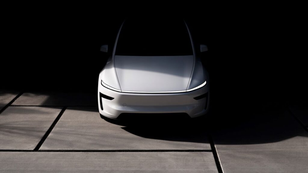 Tesla Model Y 2025