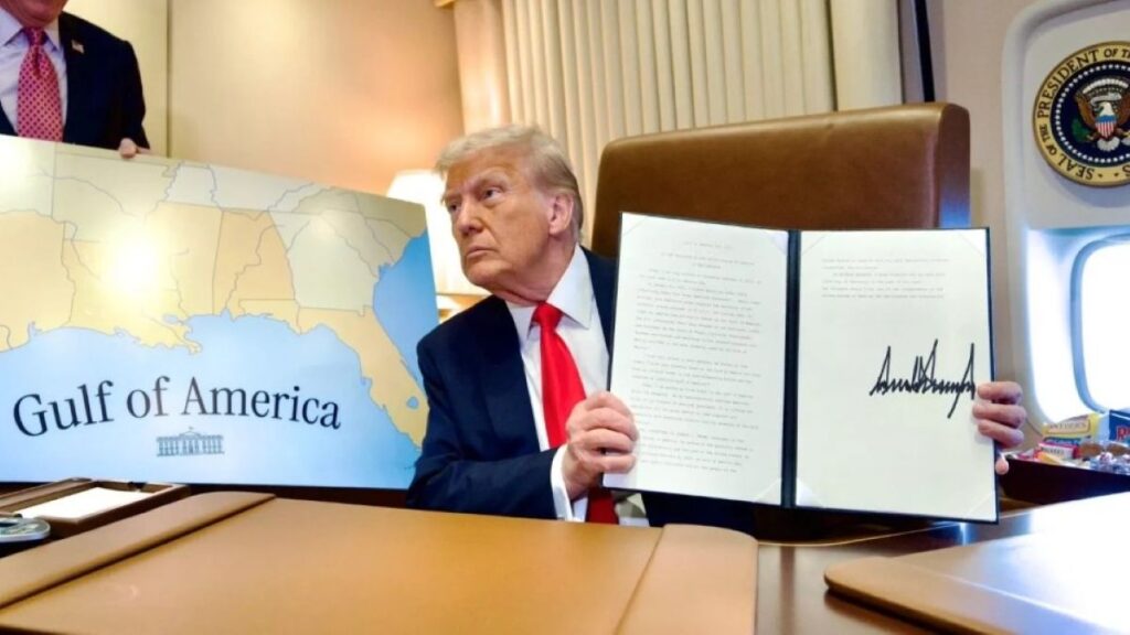 donald-trump-tras-firmar-un-decreto