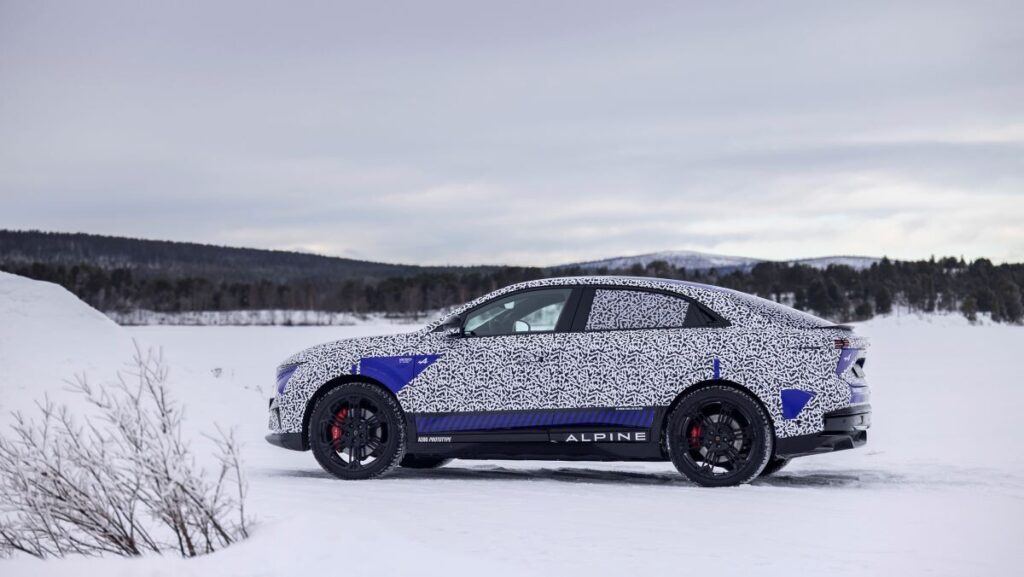 Alpine A390