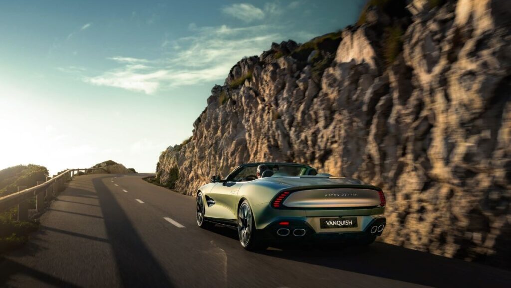 Aston Martin Vanquish Volante