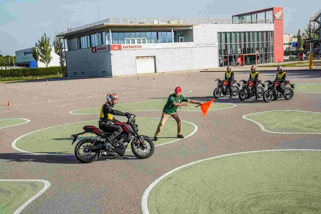 Curso_HIS_Motociclieta_125_2