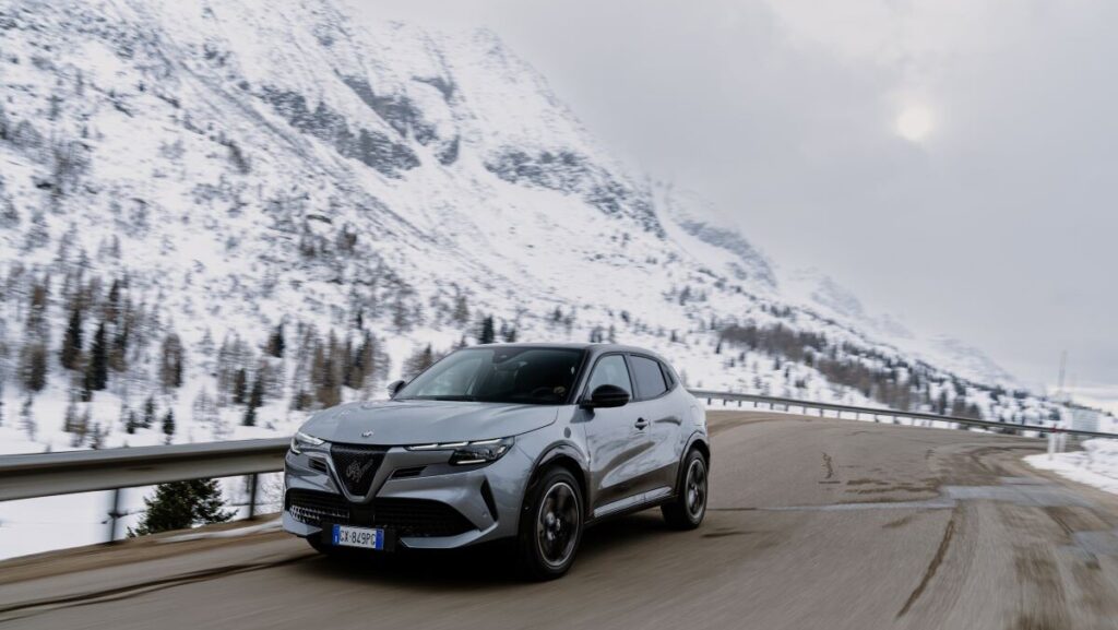 Alfa Junior Q4