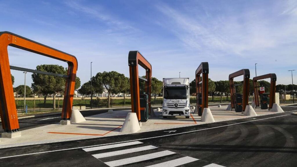 Milence corredor cargadores