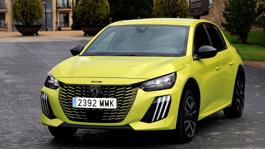 Peugeot 208