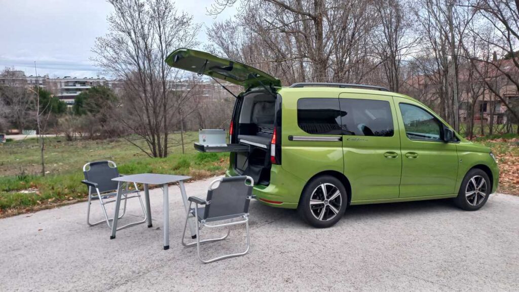 Volkswagen Caddy California