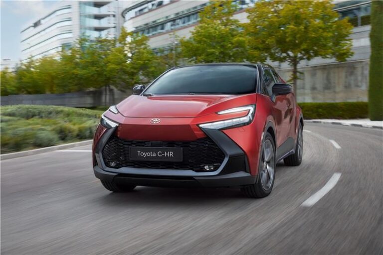 Toyota C-HR Plug-in Hybrid 2025: ¿Qué hay de nuevo para ser aún más interesante?