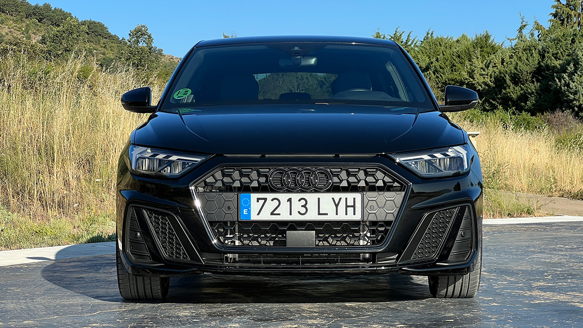 2_Audi-A1-Adrenalin-35-TFSI-S-tronic-2023