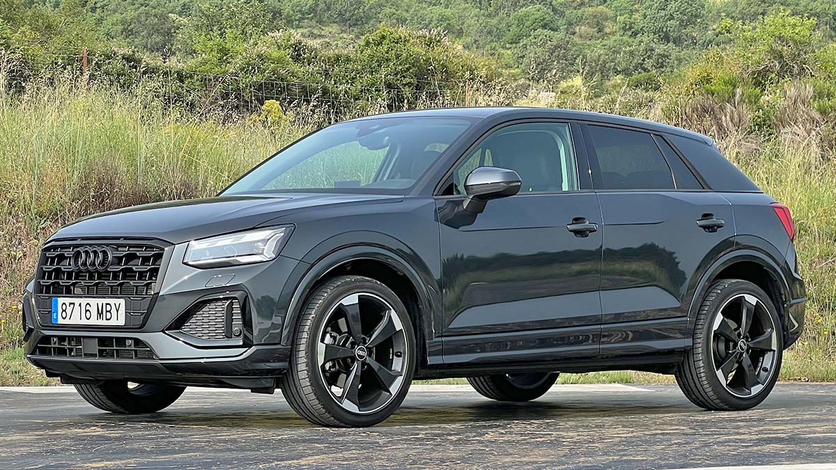 Audi-Q2-35-TDI-S-Line_035