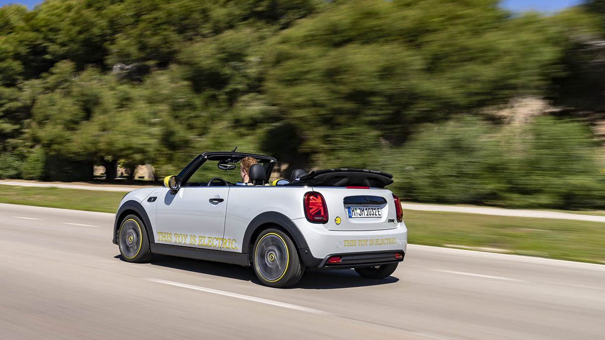 BF_MINI_Cooper_SE_Convertible_Mallorca_042022_00012