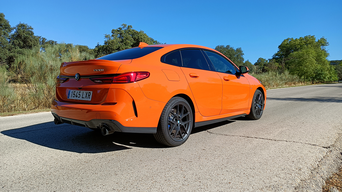 BMW220i0847