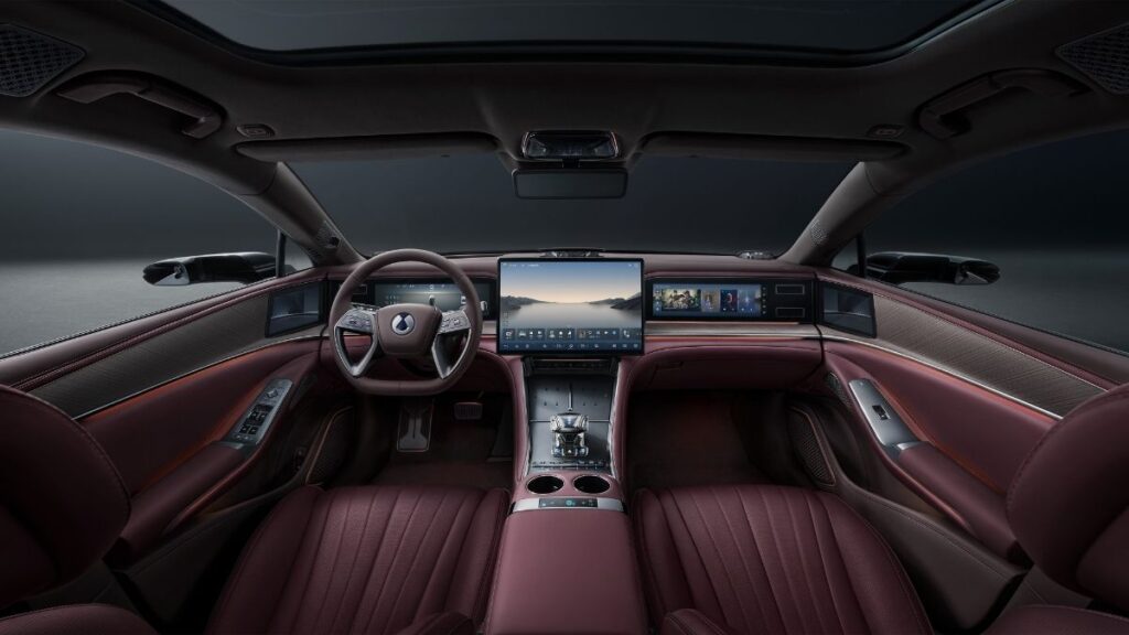 Denza Z9 interior