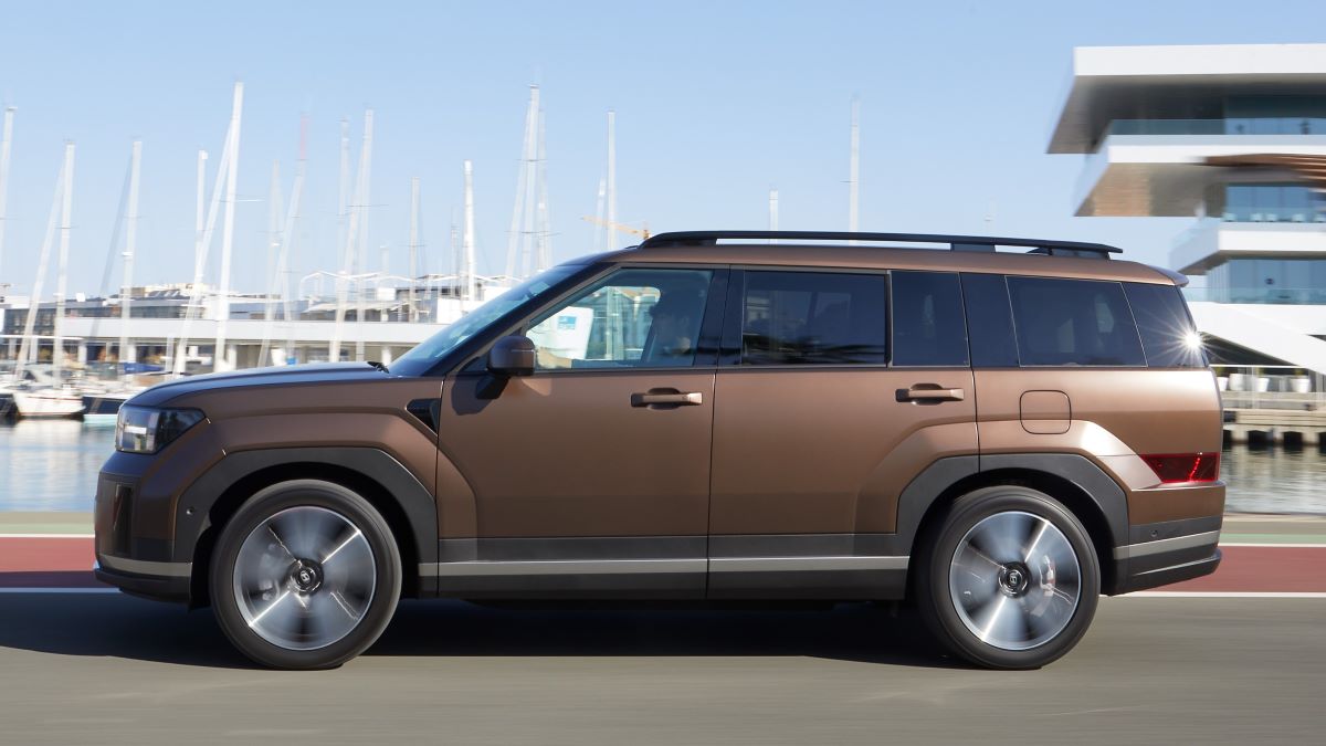 Hyundai-SANTA-FE-2024-Exterior-5