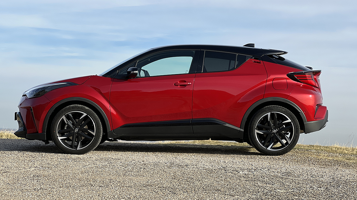Toyota_C-HR_GRsport02