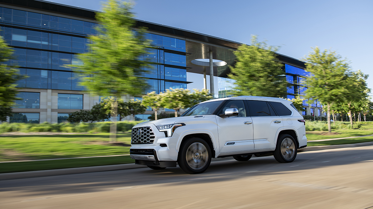 Toyota Sequoia 2023 3