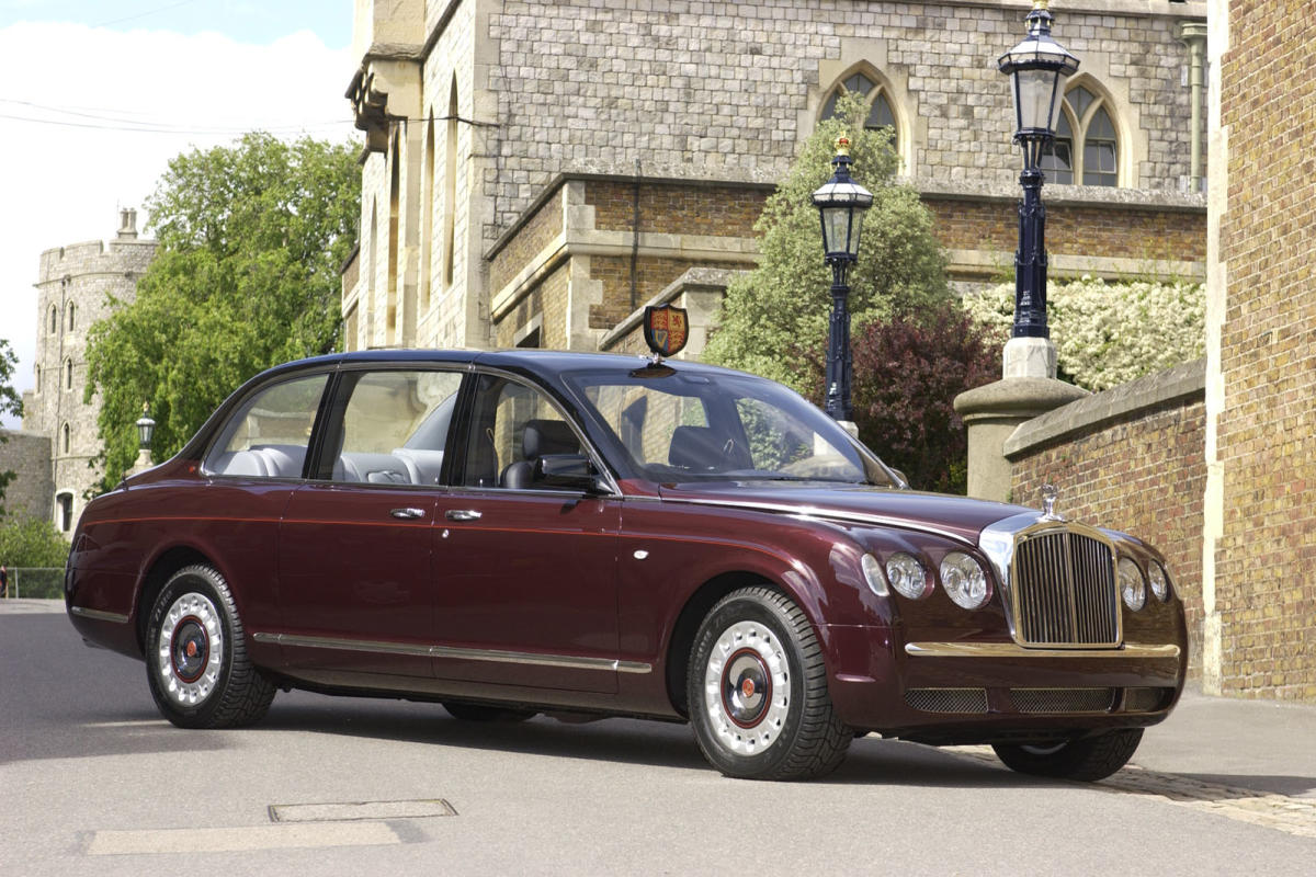 bentleystatelimousine-1_g