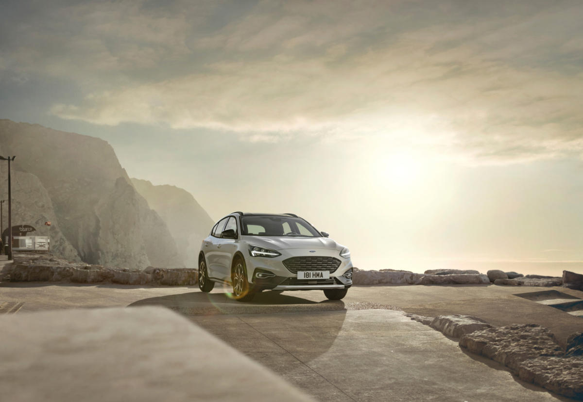 ford-focus-active-2018-1_g