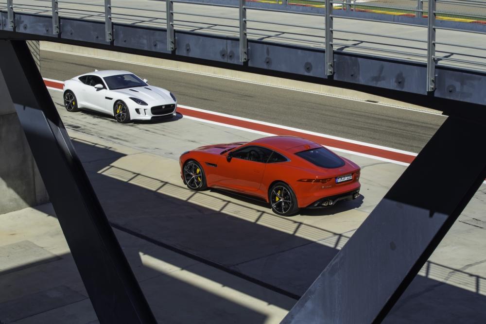 jaguarftypecoupe01-1_g