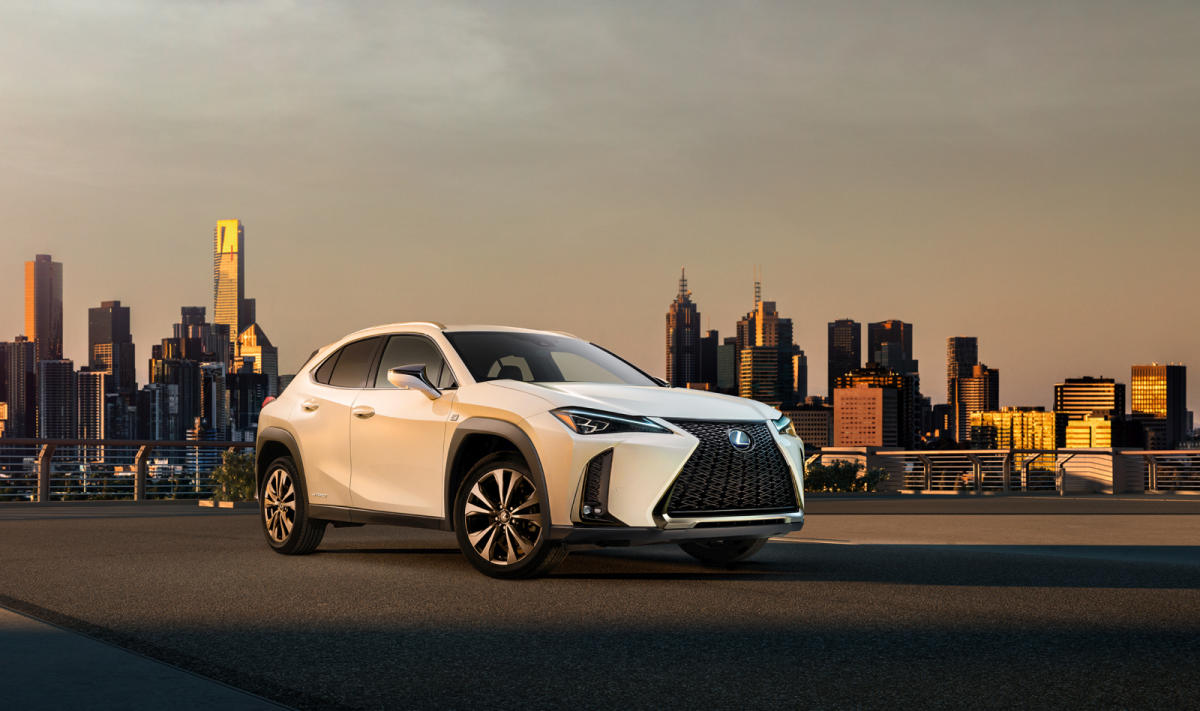 lexus-250h-1_g