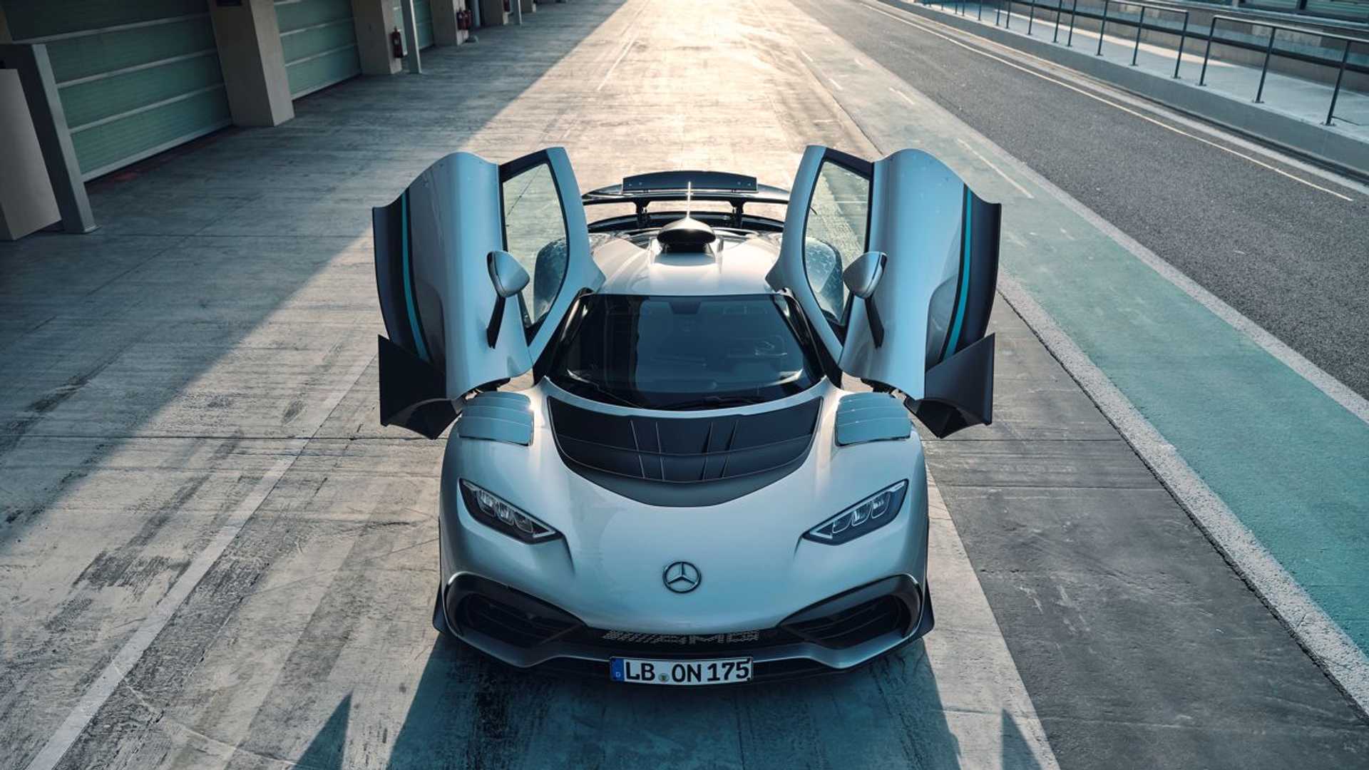mercedes-amg-one-2022-2