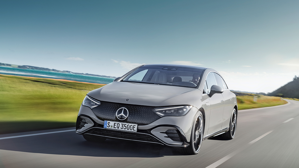 mercedes-benz-eqc-2