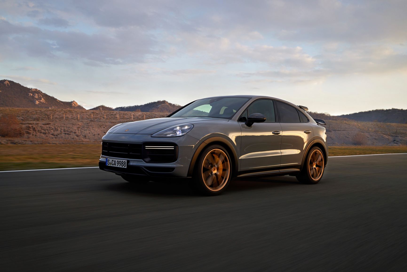 porsche-cayenne-turbo-gt-9