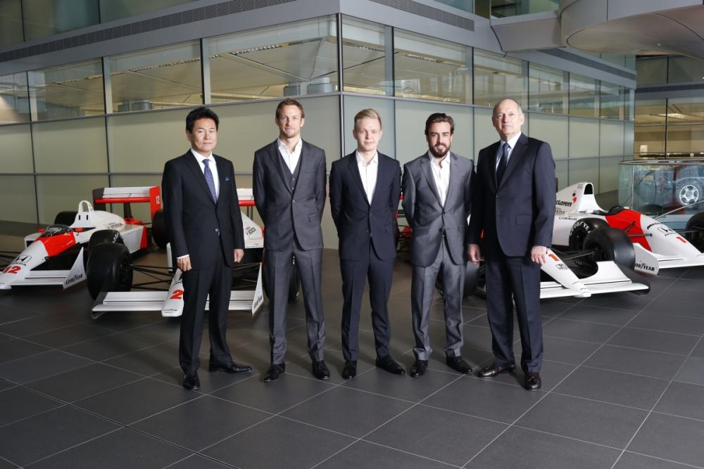 presentacion-equipo-mclaren-honda-2015-1_g