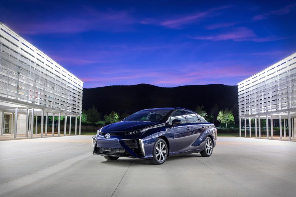 toyota-mirai-1_g