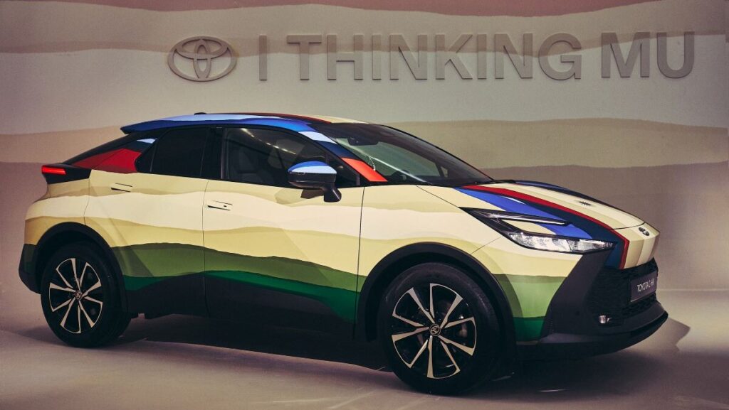 Toyota C-HR Thinking Mu