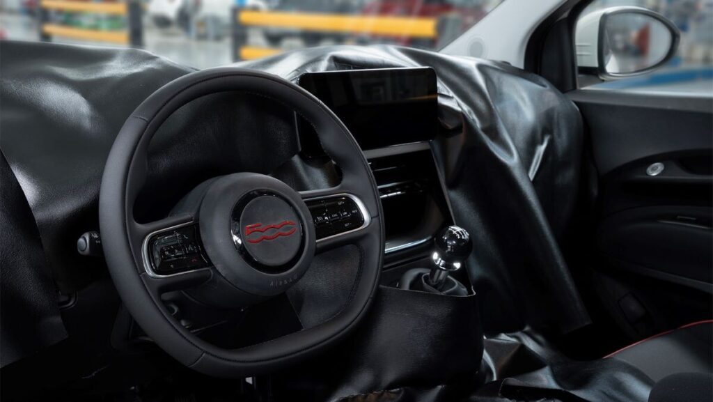 Fiat 500 Hybrid 2025