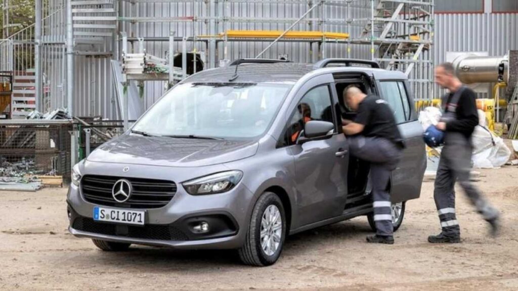 Furgoneta mercedes