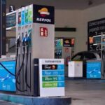 Repsol lanza un diésel 'renovable' y más caro pese al desplome de las ventas