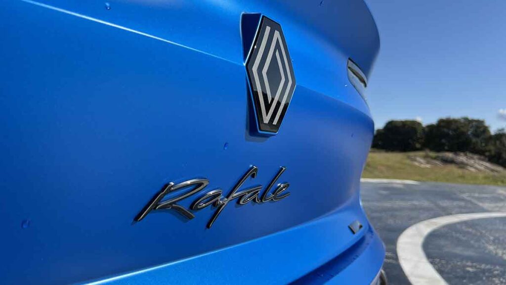 Renault Rafale E-TECH 300 4x4