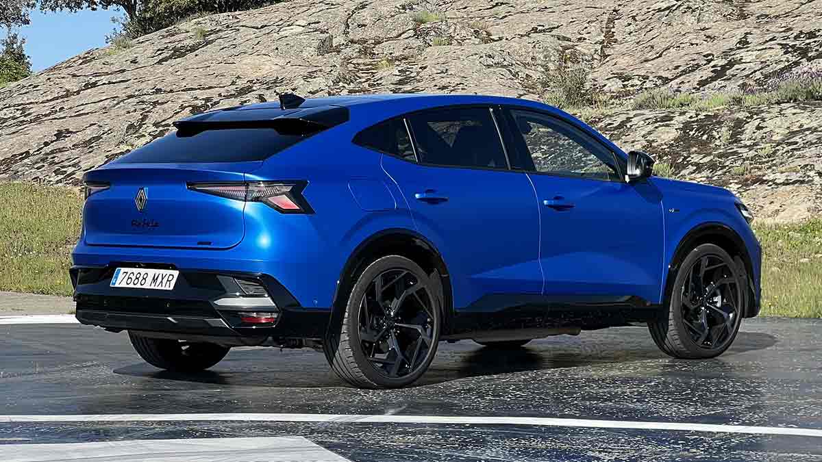 Renault Rafale E-TECH 300 4x4