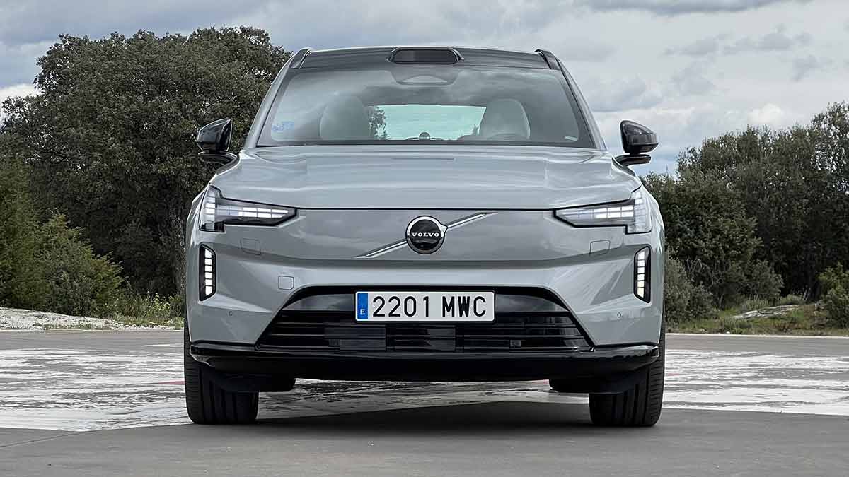 Volvo EX90 Twin Motor 408 3