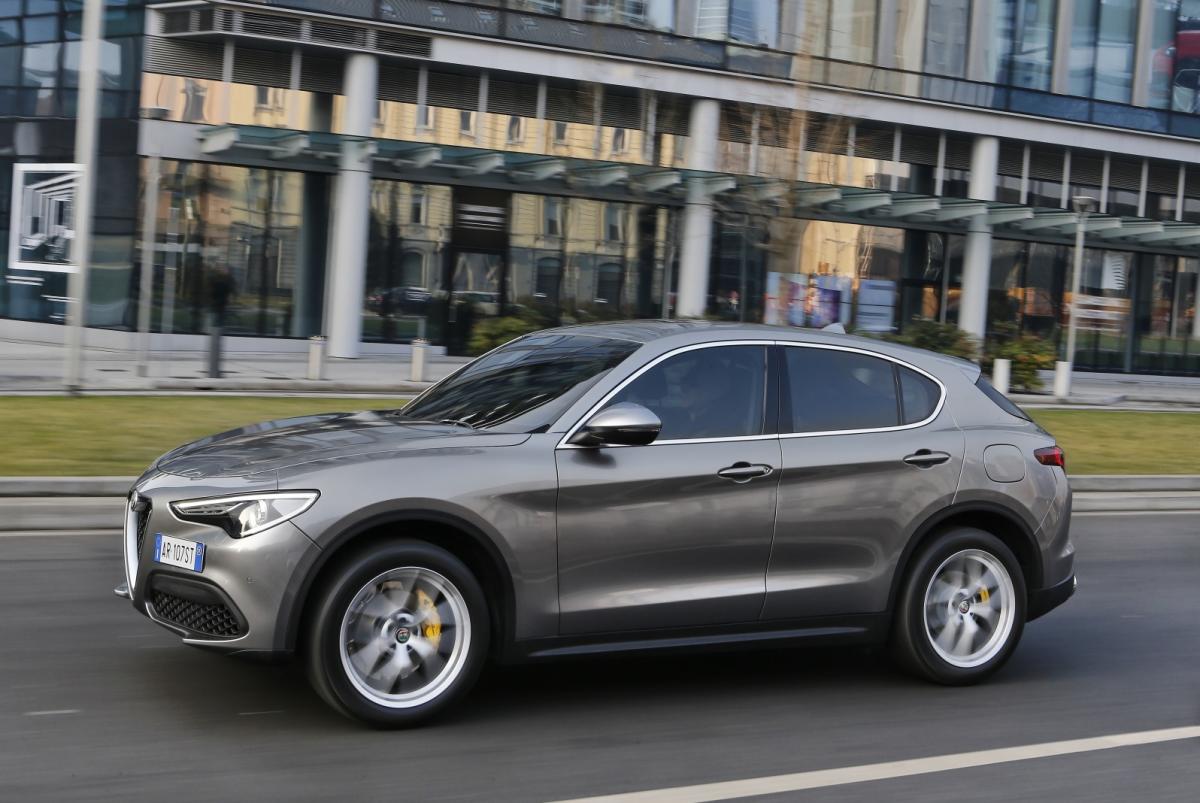alfa-romeo-stelvio-1_g