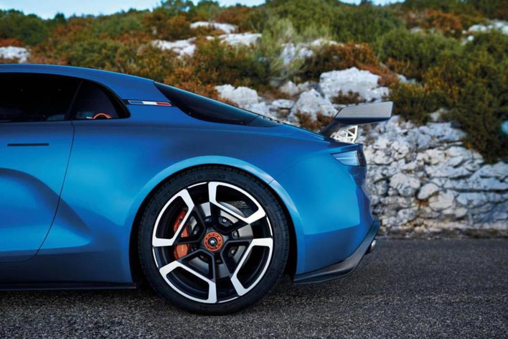 alpine-vision-concept-1_g