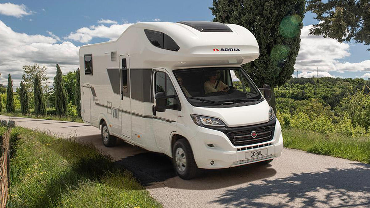 autocaravana-adria-coral-1_g