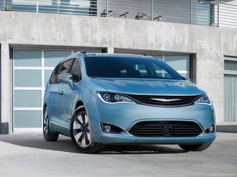 fotos-chrysler-pacifica-hybrid-2017-1_g