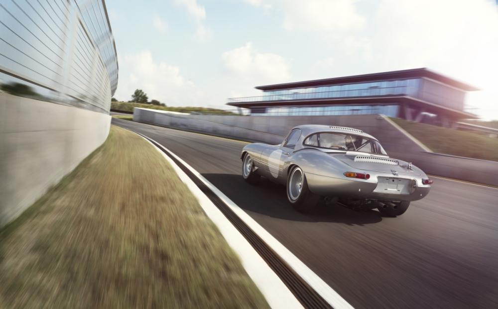 jaguar-type-lightweight-1_g