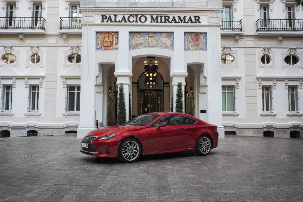 lexus-rc300h-2019-1_g