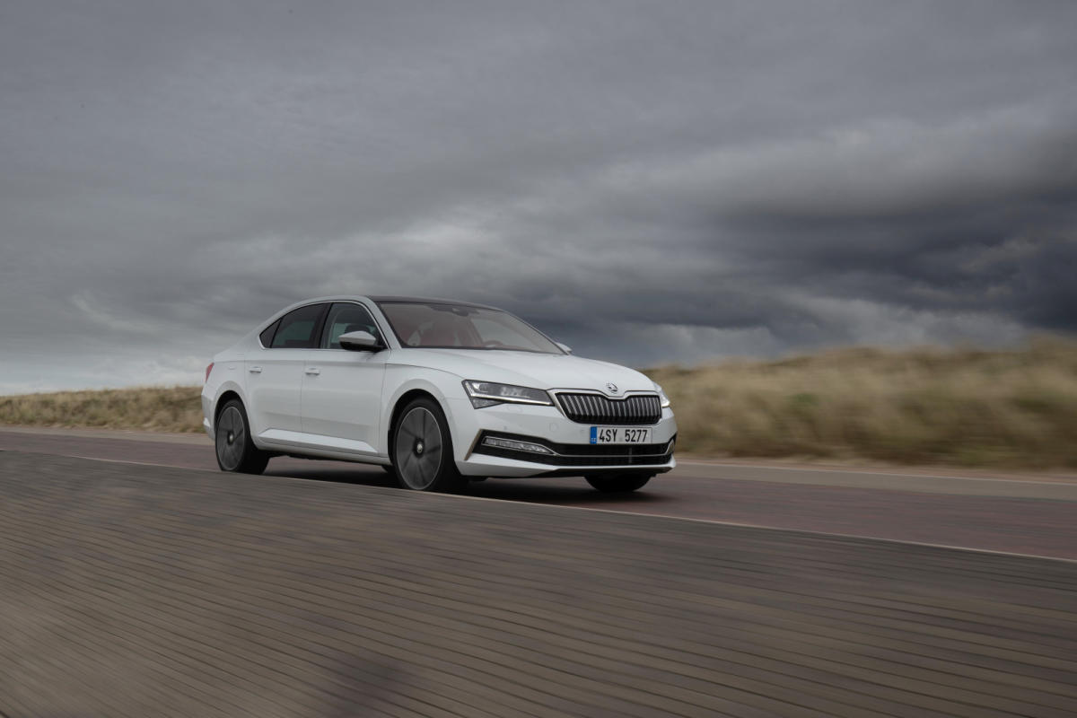 skoda-superb-1_g