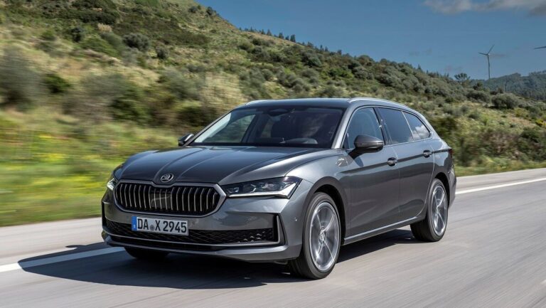 Skoda Superb Combi