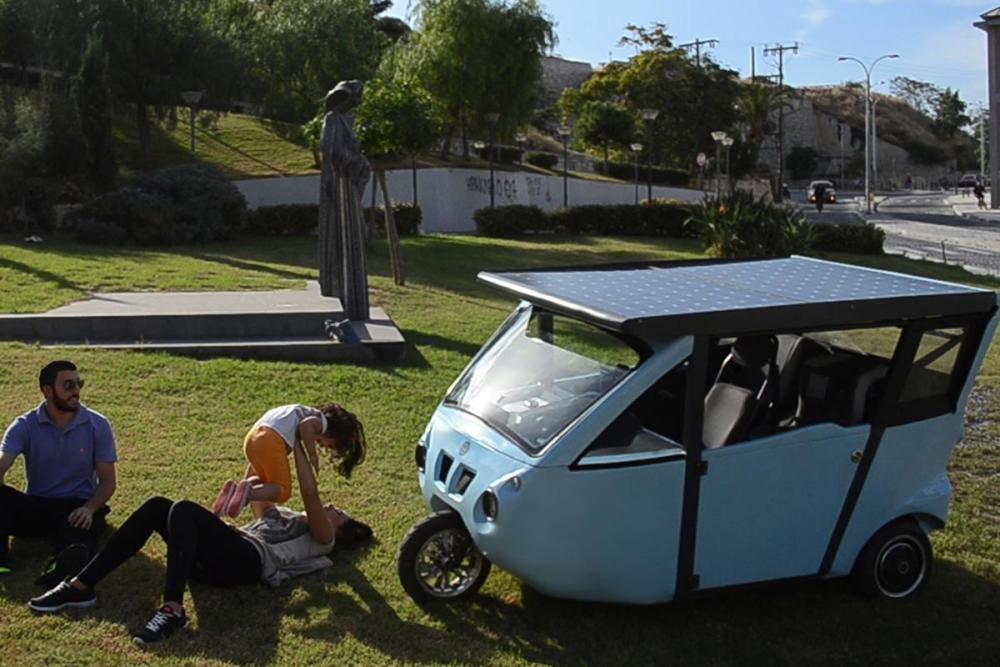 sunnyclist-coche-solar-viene-grecia-1_g