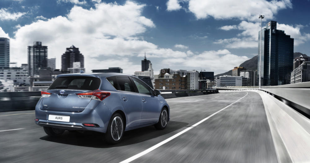 toyota-auris-2015-1_g