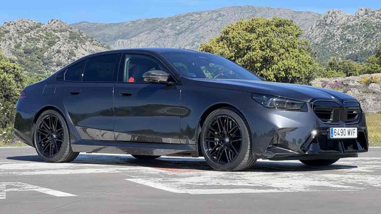 Filosofando sobre el BMW M5: un coche asombroso de 727 CV, 2,5 toneladas y 163.500 euros