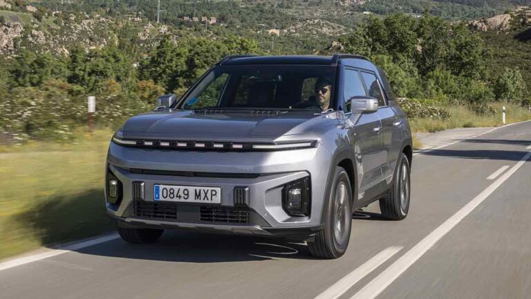 Así es el KGM Torres EVX: un SUV eléctrico y grandecito con tecnología de BYD por 34.500 euros